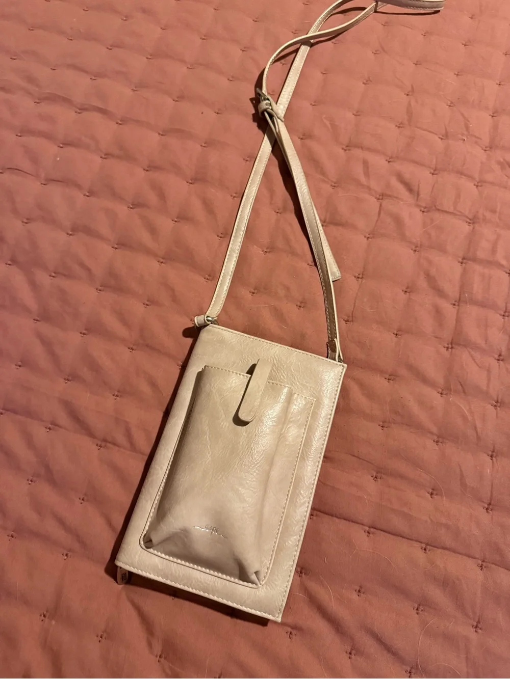 Women's Leather Crossbodyi Phone Bag in Light Pink